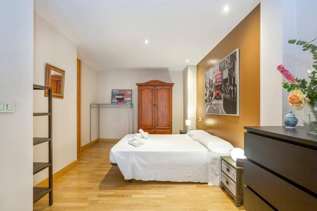 Marieta Apartment By The Castle With Ac 阿利坎特 外观 照片