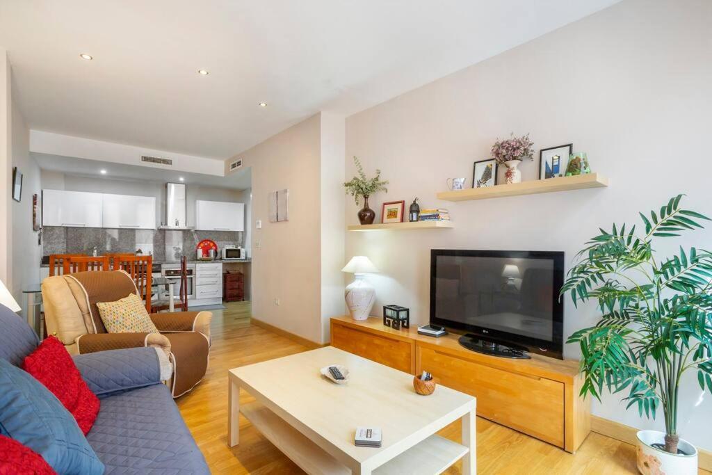 Marieta Apartment By The Castle With Ac 阿利坎特 外观 照片