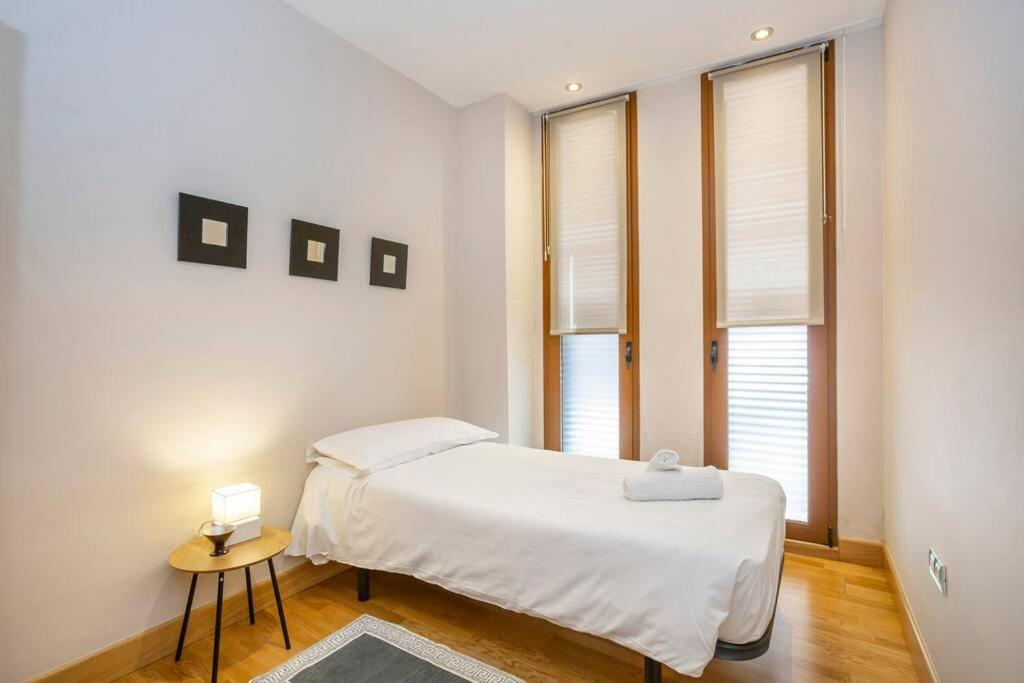 Marieta Apartment By The Castle With Ac 阿利坎特 外观 照片